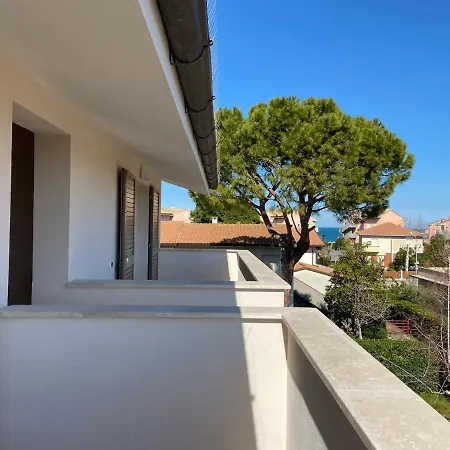 Le Quiete Stanze, Vacancy Posto In Omaggio * Numana